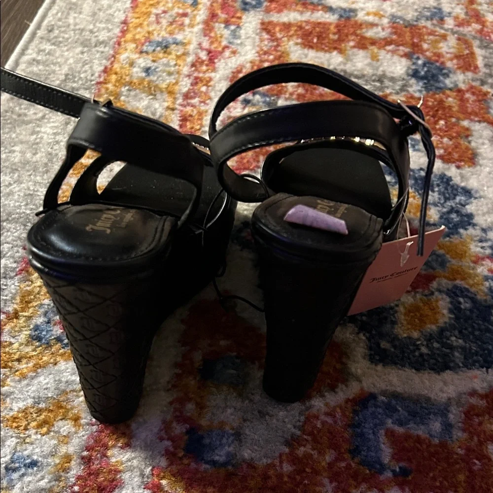 Black‎ Wedge Sandals with Gold Accent